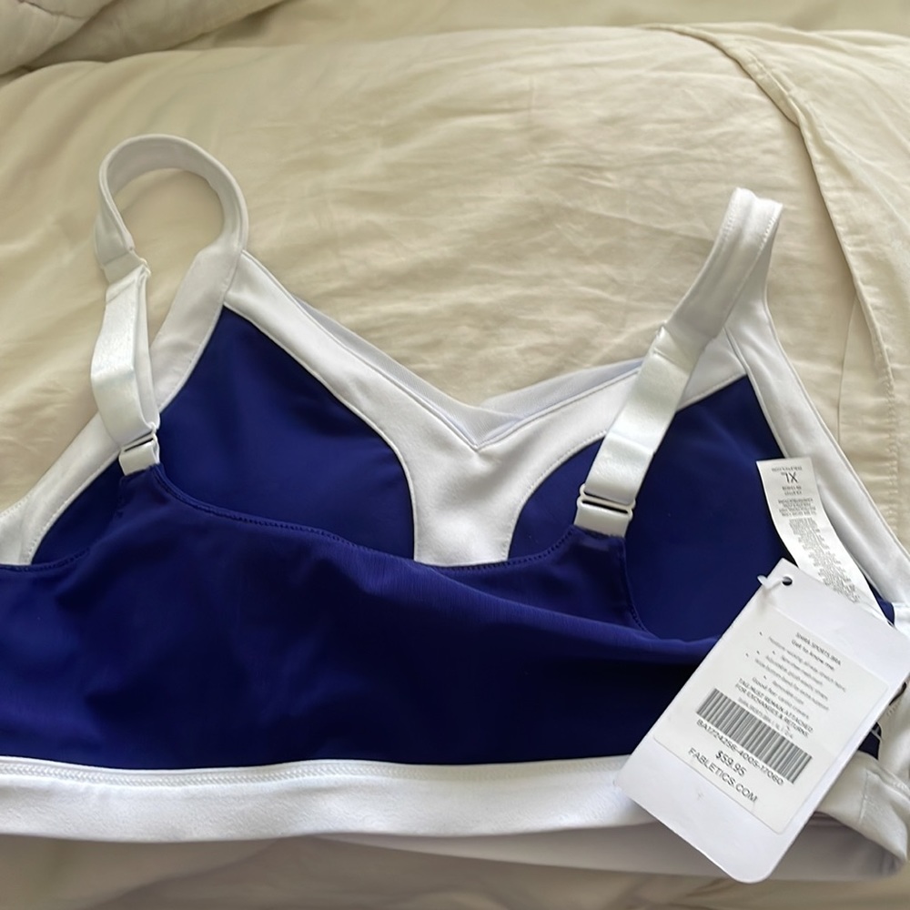 Fabletics sports bra NWT - Picture 2 of 4